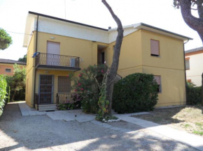 Flat in a villa surrounded by garden